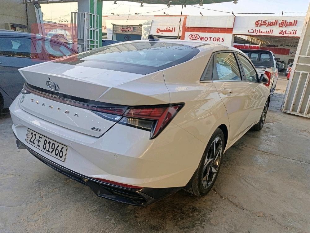 هیوندای ئەلەنترا